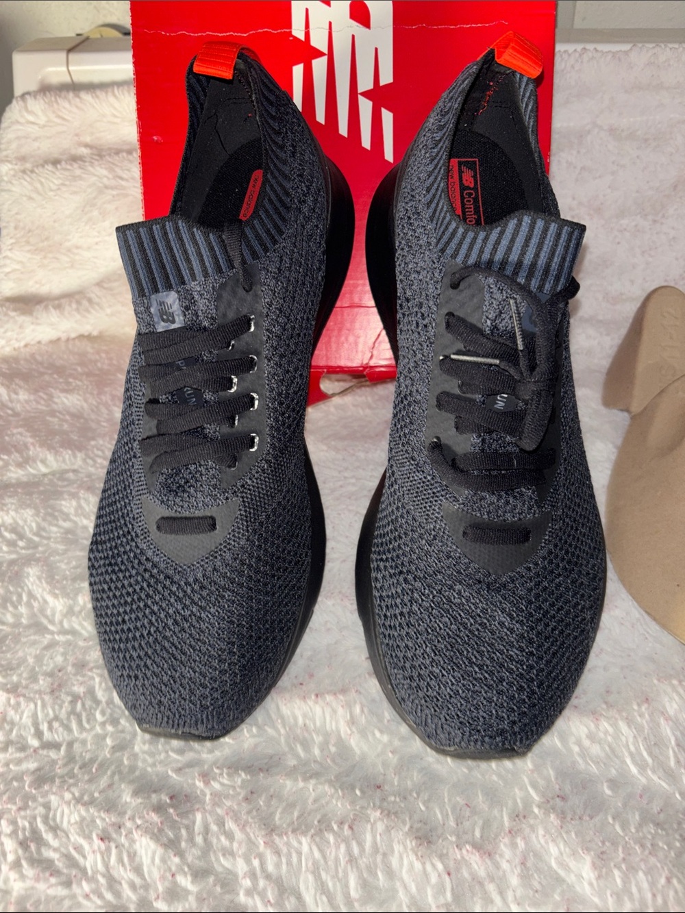 New Balance Men's Black Knit Athletic Sneakers with Red Heel Tab - Picture 6 of 12